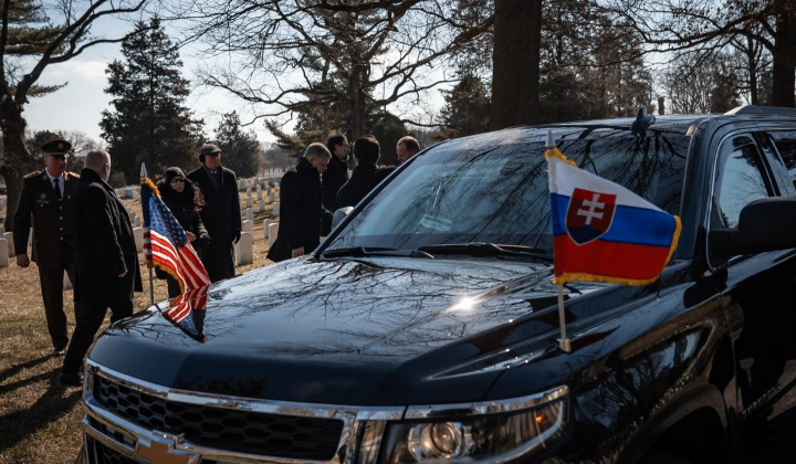 Premiér SR Róbert Fico pri hrobe nášho rodáka Michala Strenka